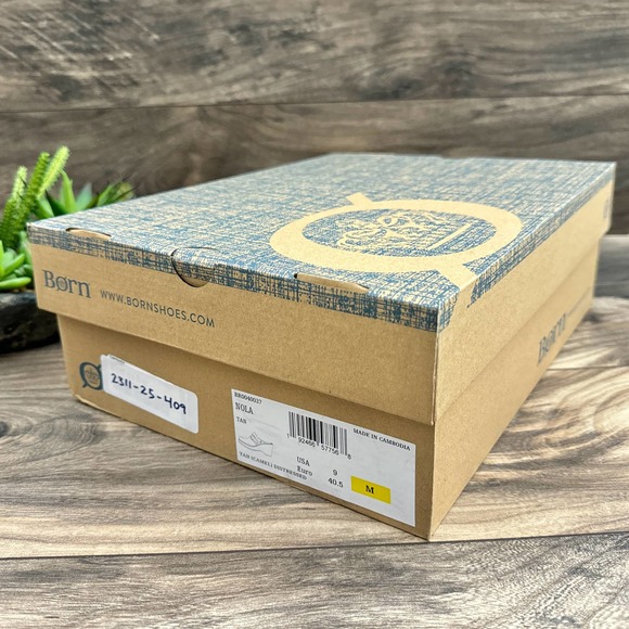 NIB Born Nola 9M Tan Distressed Suede Clogs Leather Open Back - Picture 11 of 12